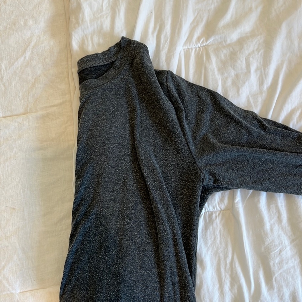 Gray Soft Crew Neck sweatshirt MEDIUM